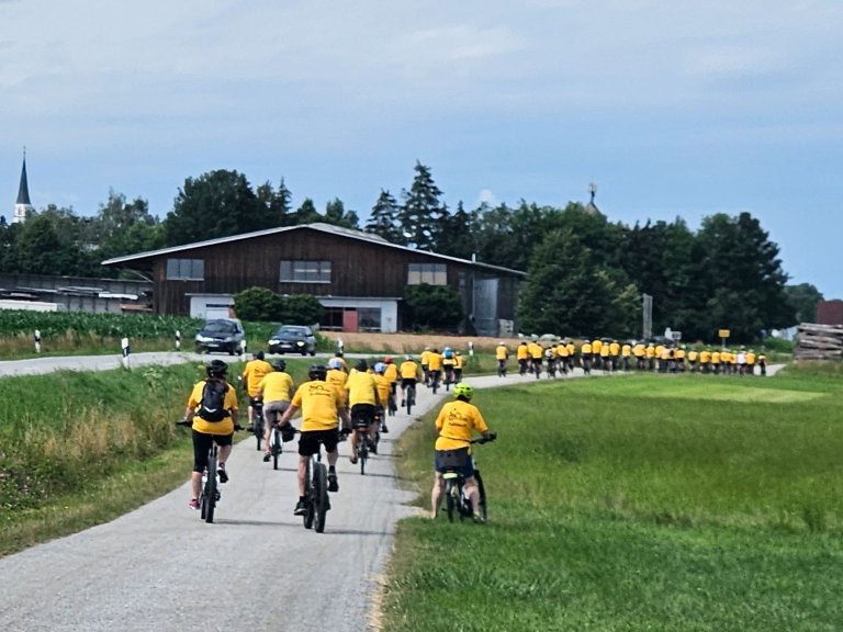 Grossansicht in neuem Fenster: XperBike Sternfahrt nach Malgersdorf 3 Grossansicht in neuem Fenster: XperBike Sternfahrt nach Malgersdorf 3