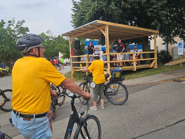 Grossansicht in neuem Fenster: XperBike Sternfahrt nach Malgersdorf 7 Grossansicht in neuem Fenster: XperBike Sternfahrt nach Malgersdorf 7