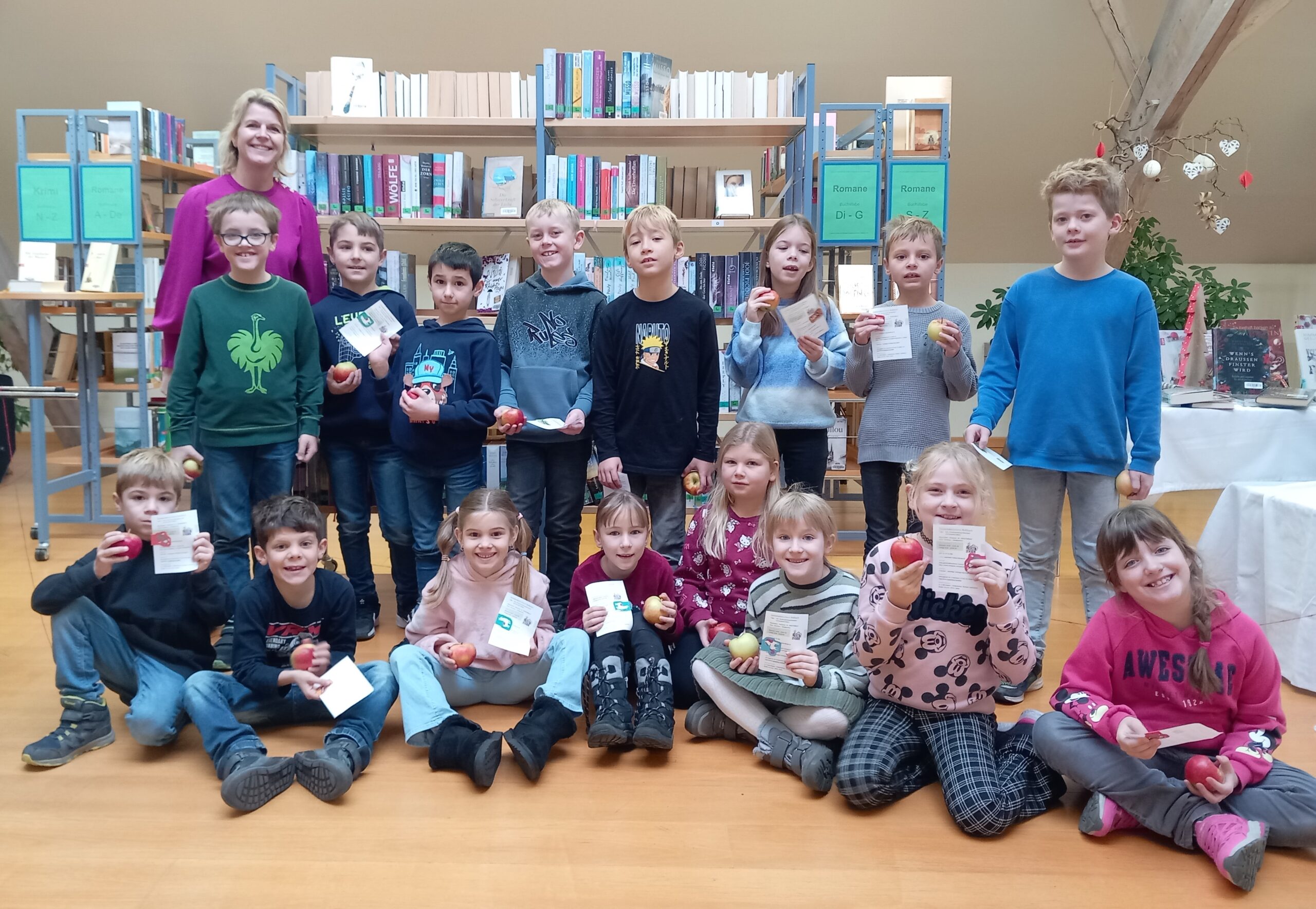 Grossansicht in neuem Fenster: 16.11.2023: Grundschüler zu Besuch in der Bücherei