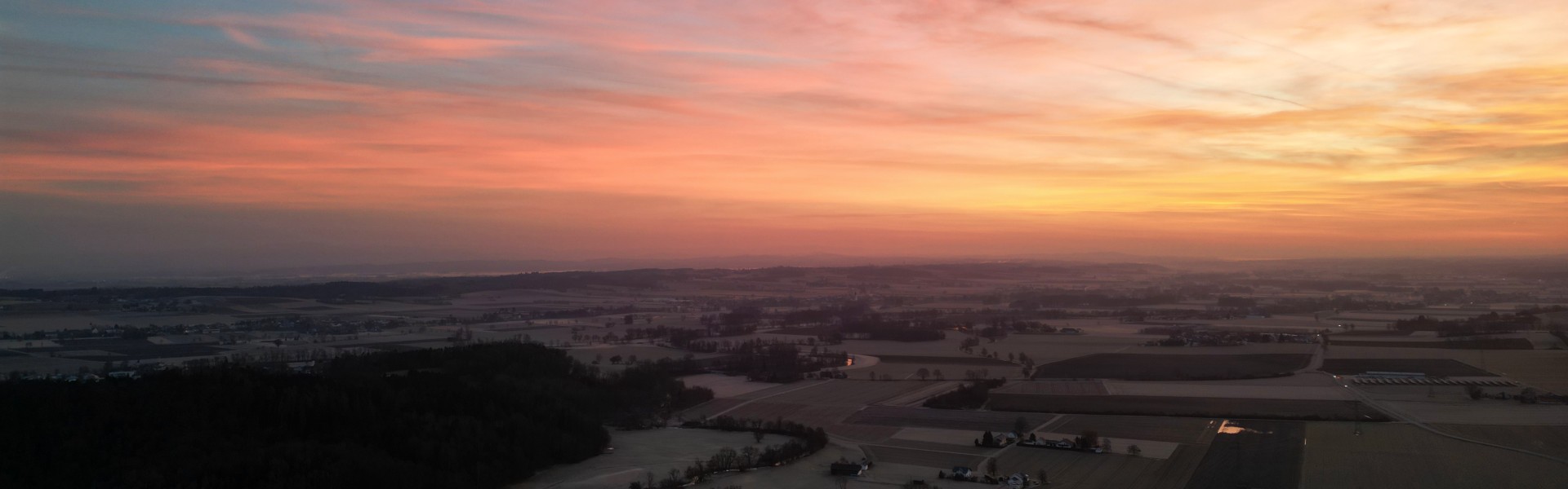 Header 008 (Himmelrot)